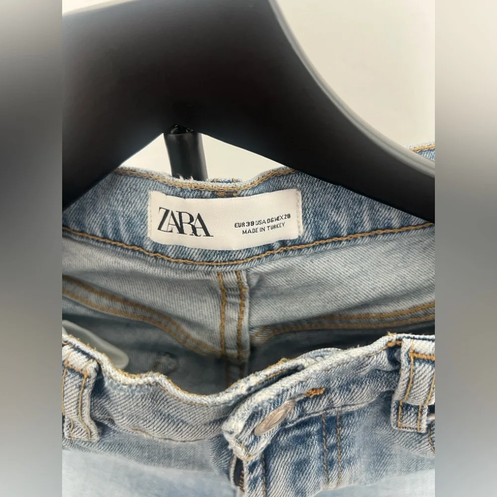 SOLD - Picture 4 of 4